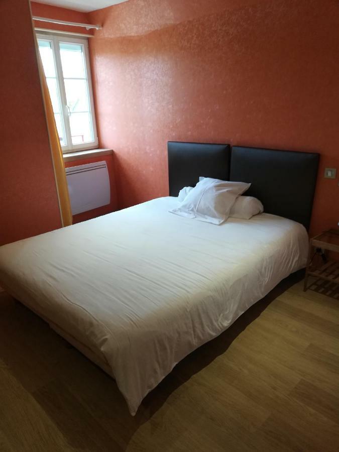 Hotel De La Poste Chez Cecile